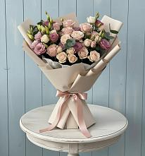 Букет цветов из:  Розы и Лизиантусы в Северном Белгородской области