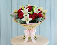 Букет цветов из:  Лилии и Розы в Северном Белгородской области