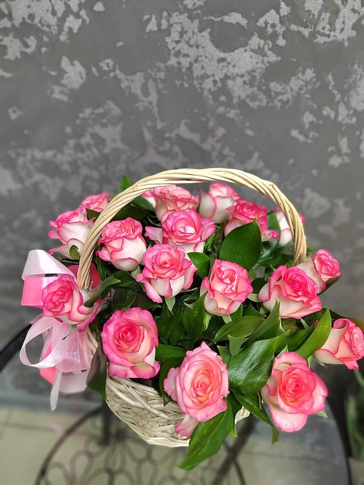 Цветочная композиция из Розы в корзине в Северном Белгородской области
