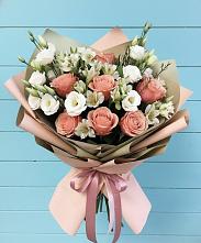 Букет цветов из:  Розы, Альстромерии и Лизиантусы #REPLACE_PRED# Северном Белгородской области