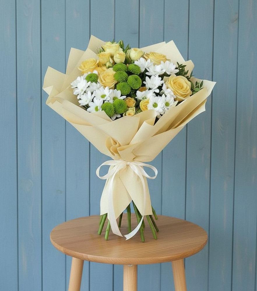 Букет цветов из: Хризантемы и Розы в Северном Белгородской области