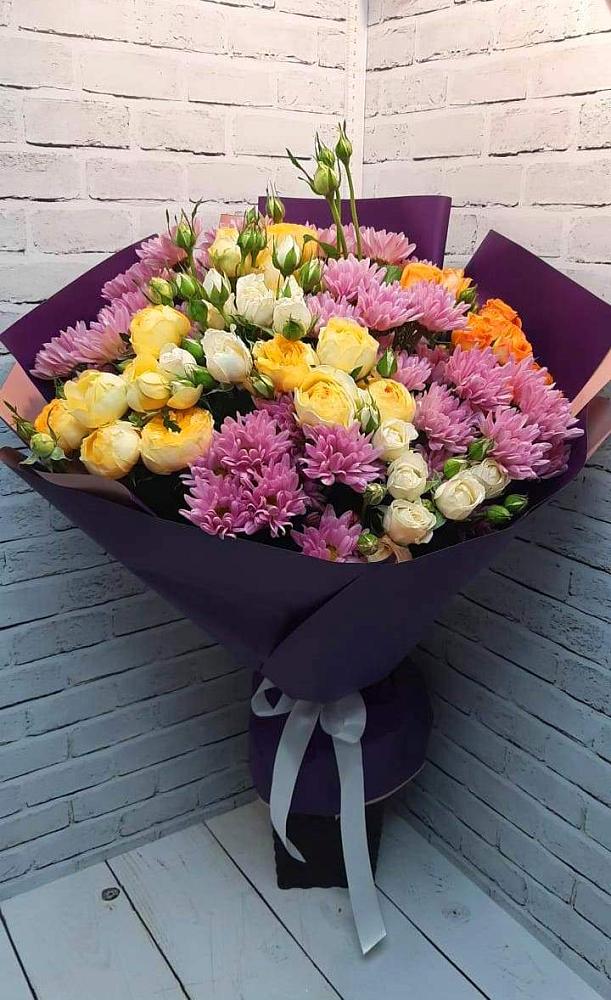 Букет цветов из: Хризантемы и Розы в Северном Белгородской области