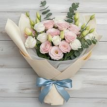 Букет цветов из:  Лизиантусы в Северном Белгородской области