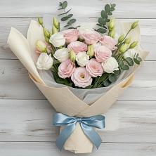 Букет цветов из:  Лизиантусы в Северном Белгородской области