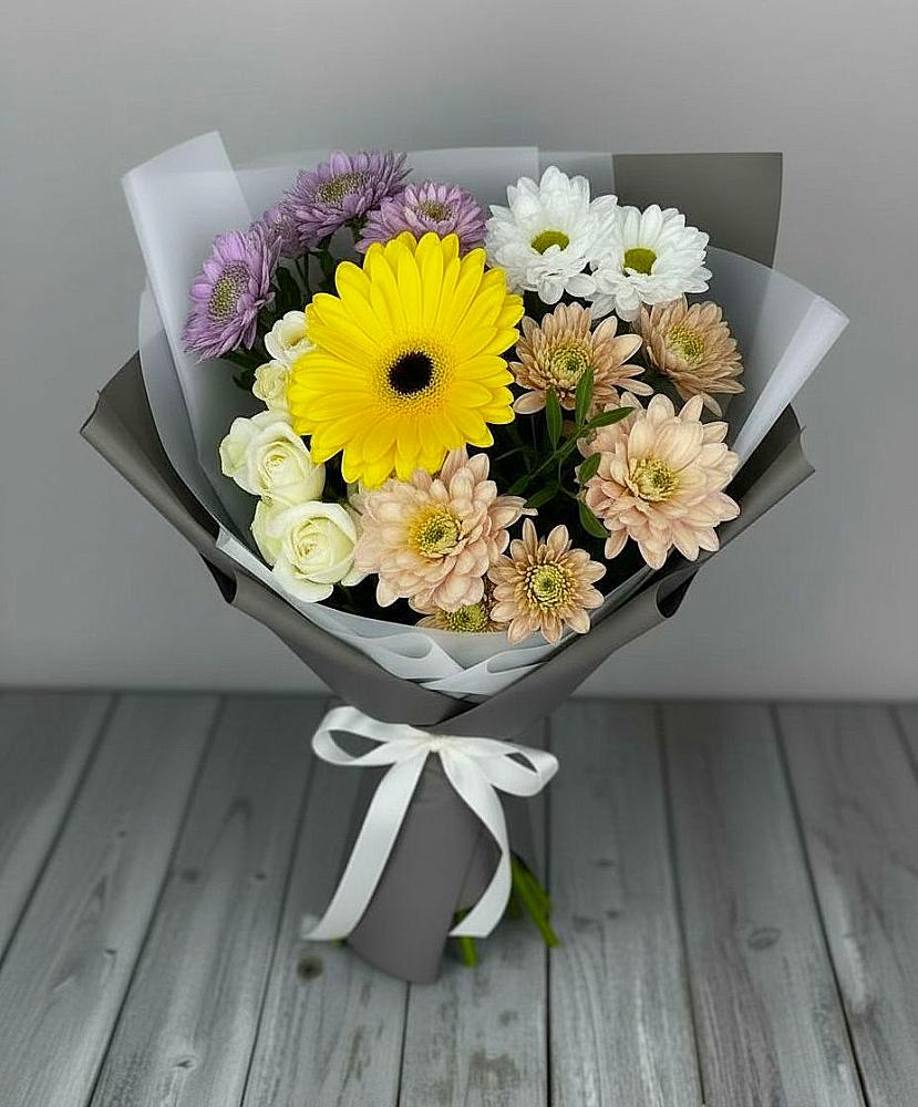 Букет цветов из: Розы, Герберы и Хризантемы в Северном Белгородской области