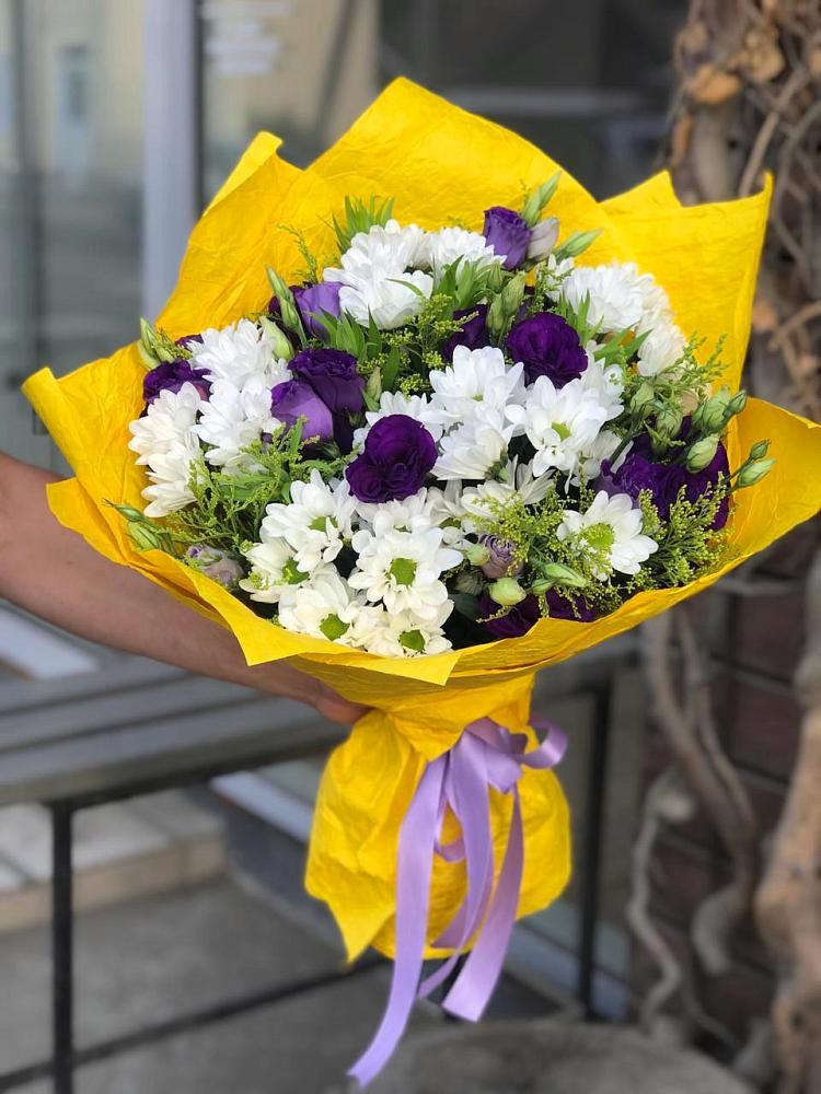 Букет цветов из: Ирисы, Хризантемы и Ромашки в Северном Белгородской области