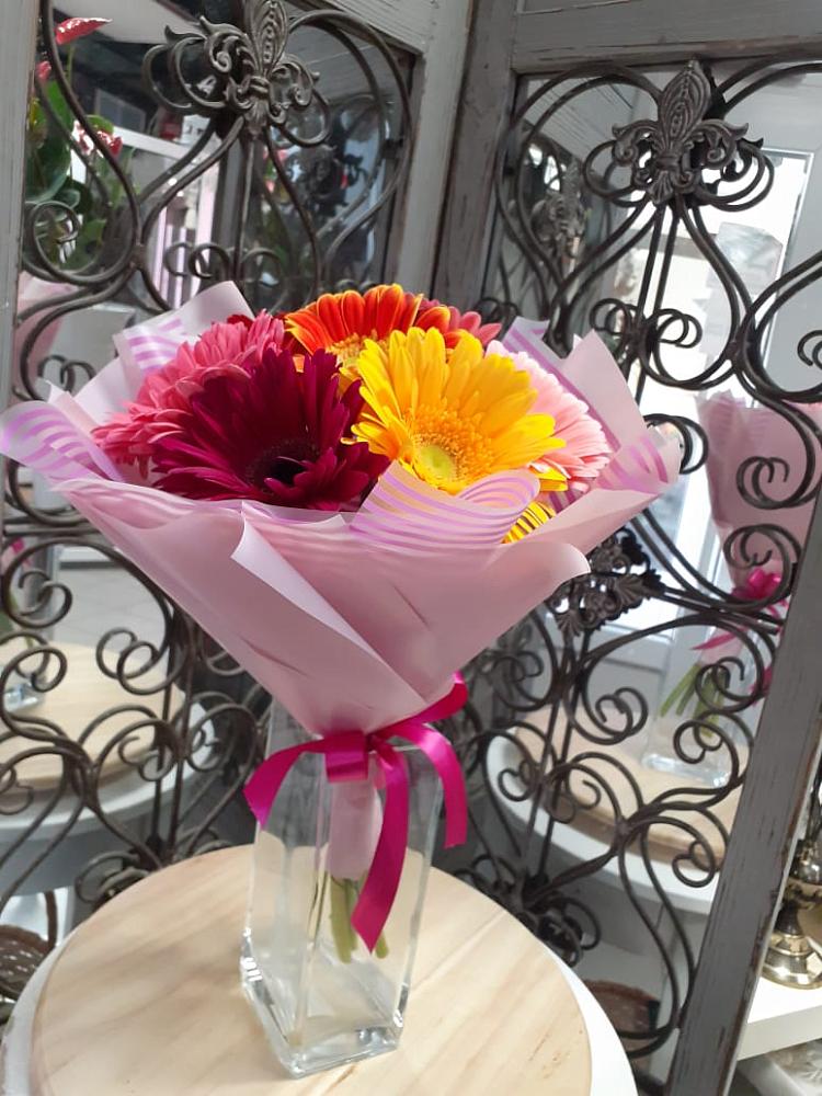 Букет цветов из: Герберы в Северном Белгородской области