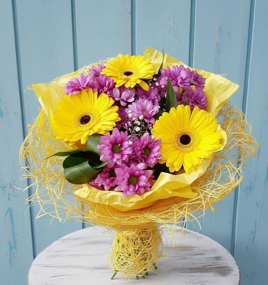 Букет цветов из: Хризантемы и Герберы в Северном Белгородской области
