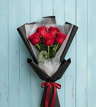 Букет цветов из:  Розы в Северном Белгородской области