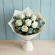 Букет Белые розы в Эвкалипте в Северном Белгородской области