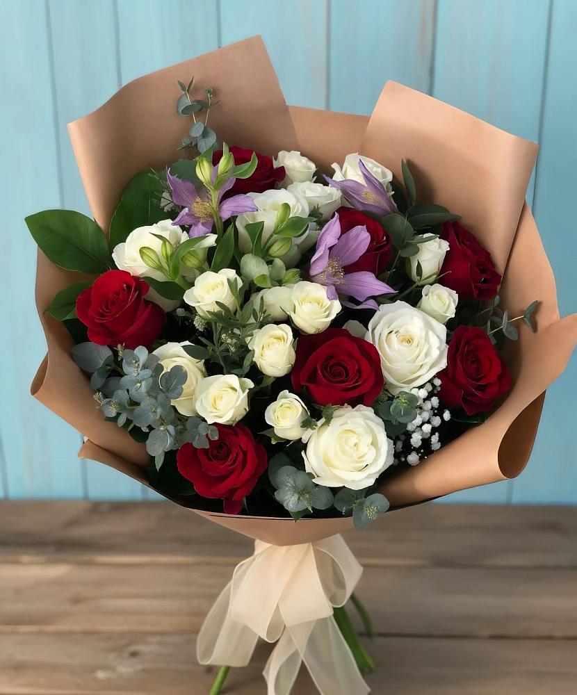 Букет цветов из: Розы и Альстромерии в Северном Белгородской области