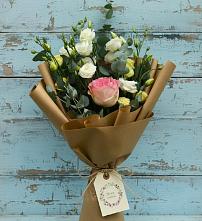 Букет цветов из:  Розы и Лизиантусы в Северном Белгородской области