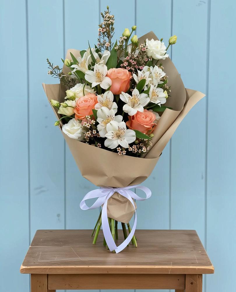 Букет цветов из: Альстромерии, Лизиантусы, Розы и Хризантемы в Северном Белгородской области